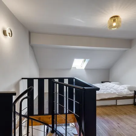 Duplex Design Avec Balcon I Hyper Centre *