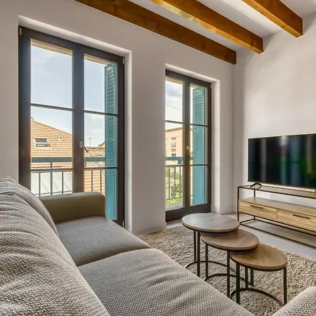 Duplex Design Avec Balcon I Hyper Centre *