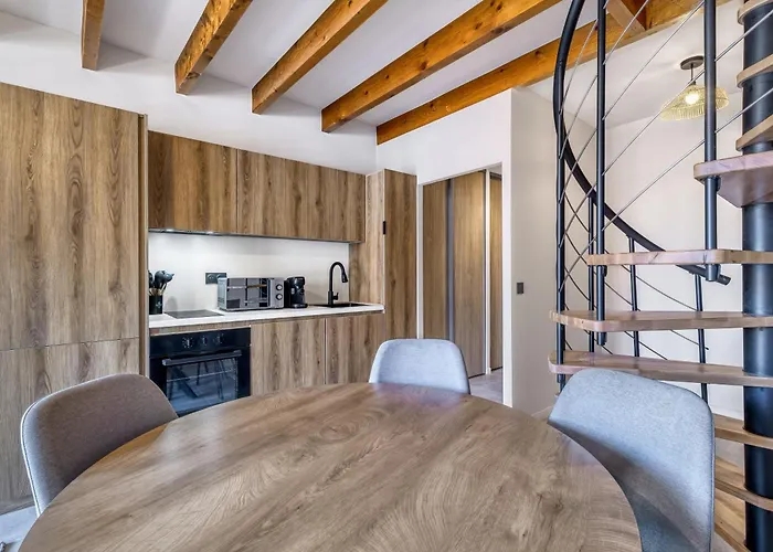 Duplex Design Avec Balcon I Hyper Centre 公寓